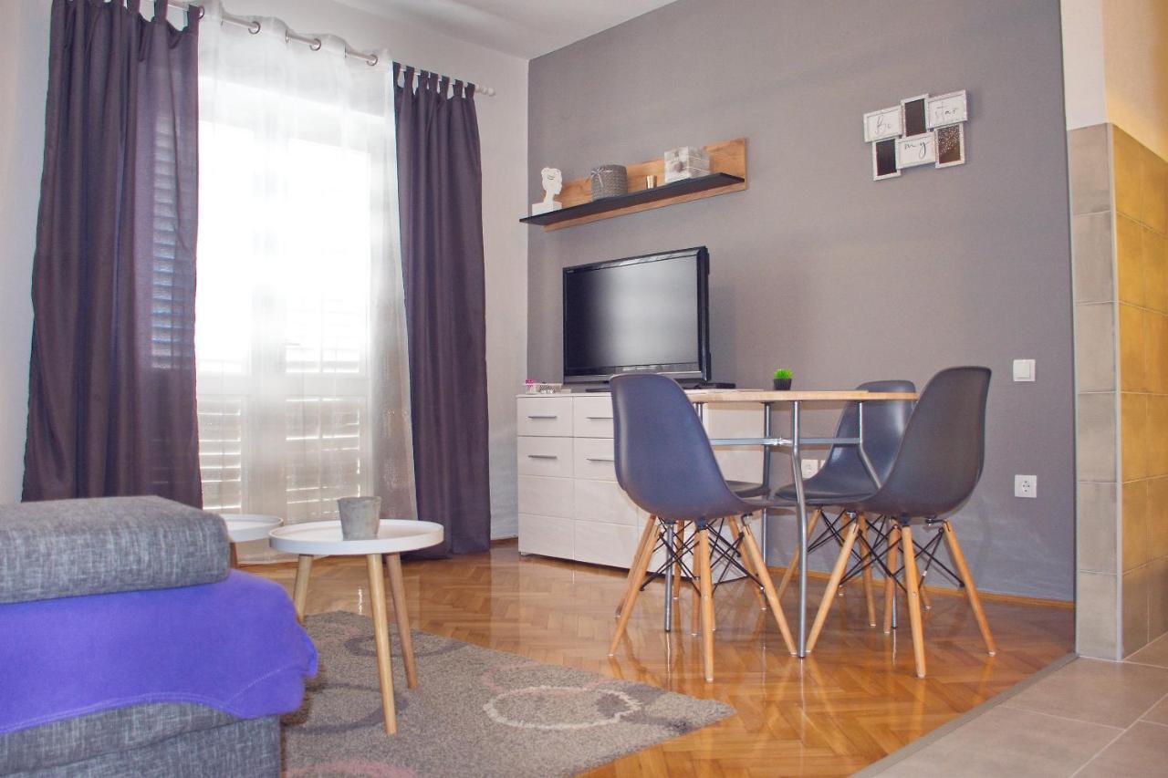 Apartments Mike 노바야 외부 사진