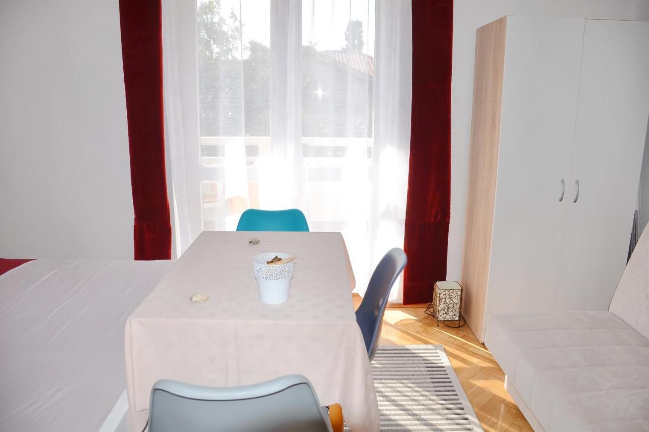 Apartments Mike 노바야 외부 사진