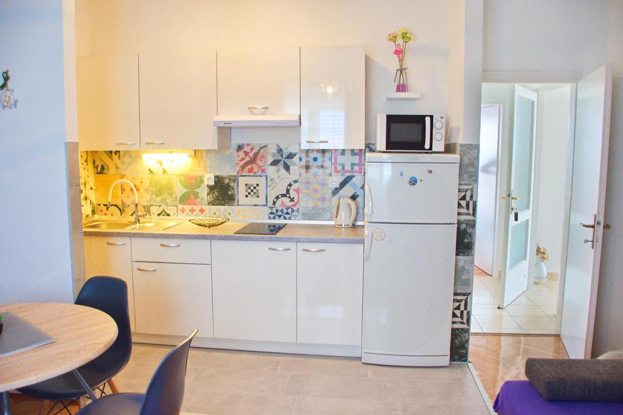 Apartments Mike 노바야 외부 사진