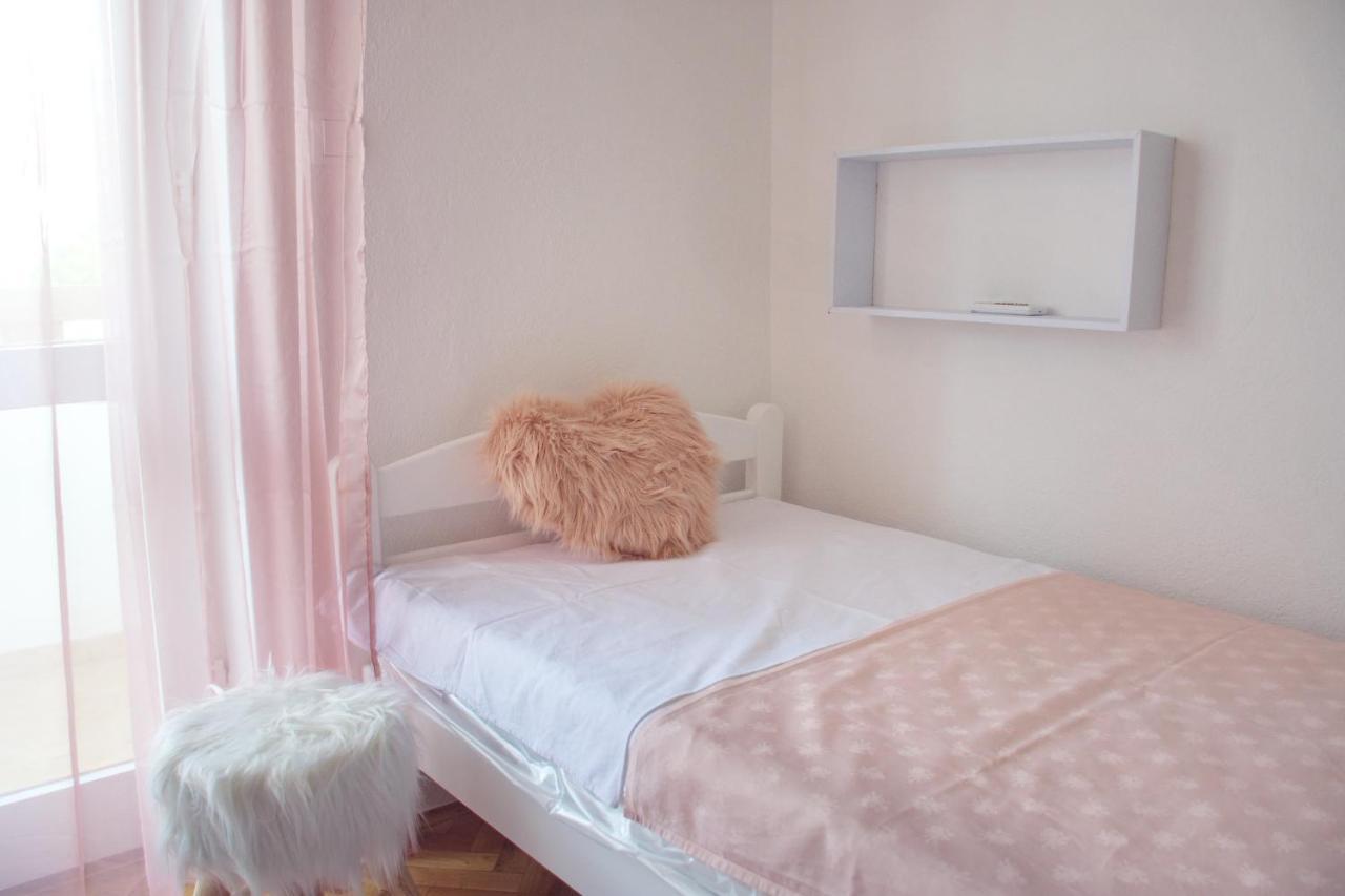 Apartments Mike 노바야 외부 사진